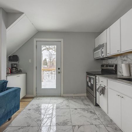 3 Bedroom Appartment-Limestone Кингстон Экстерьер фото