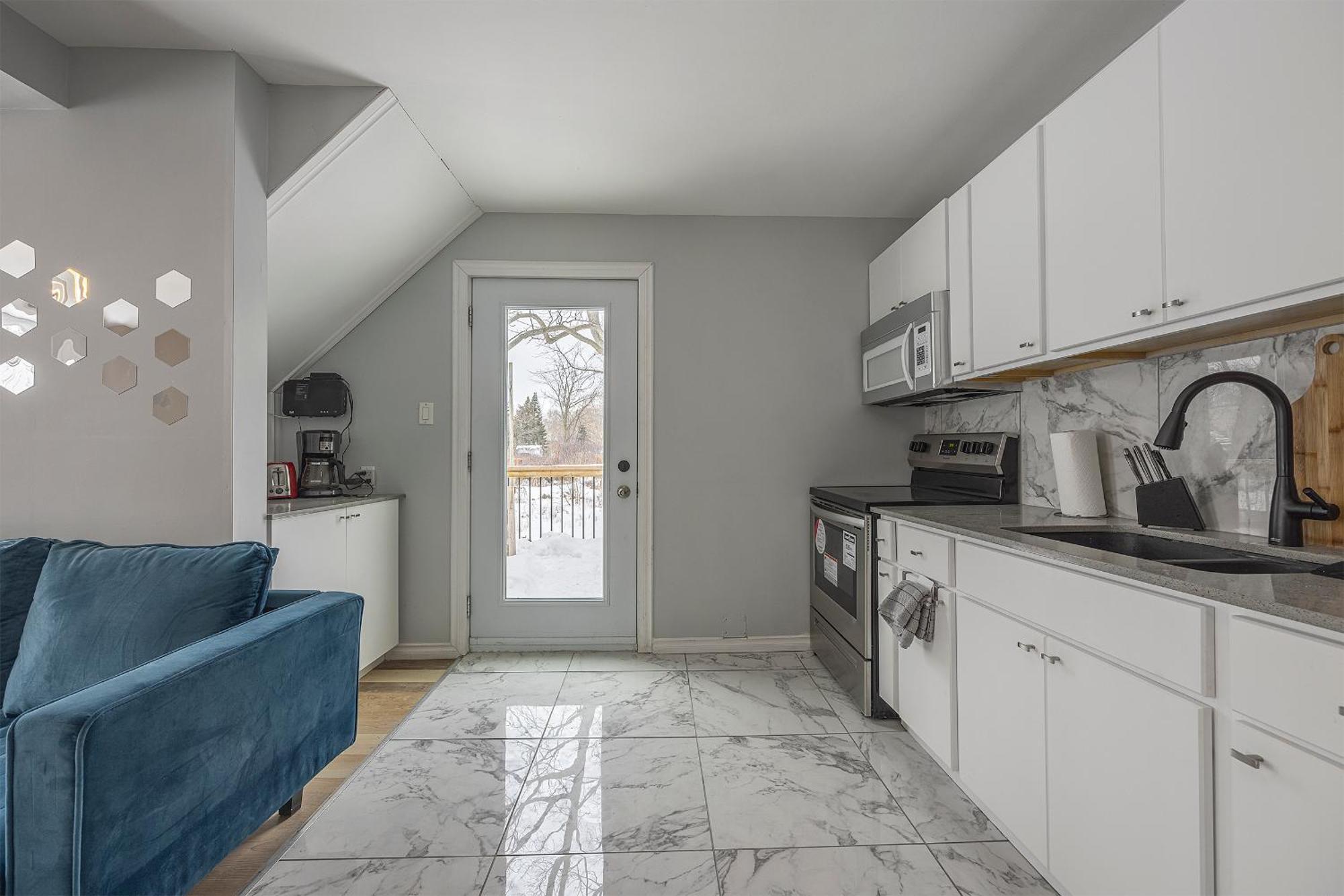 3 Bedroom Appartment-Limestone Кингстон Экстерьер фото
